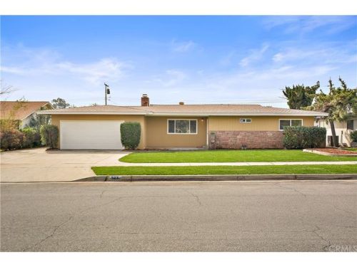 523 Mariposa Dr, Rialto CA  92376-3642 exterior