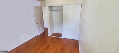 425 Reneau Way, Herndon VA  20170-4521 exterior