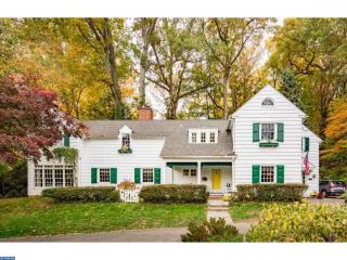11 Forest Rd, Wayne, PA 19087-3203