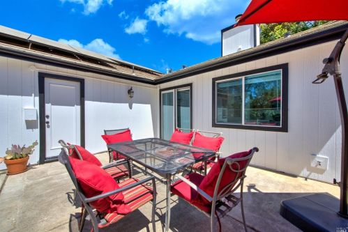 625 Evans Rd, Liberty Farms CA  95620-4272 exterior