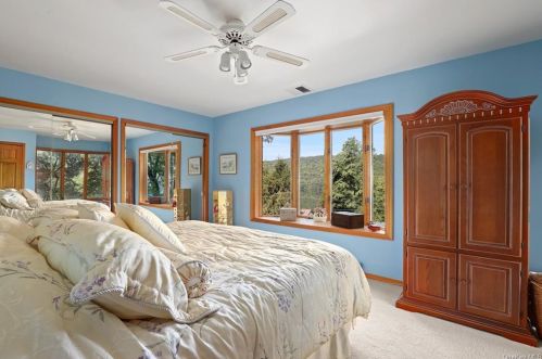 44 Chippewa Rd, Tompkins Corners NY  10579-1506 exterior