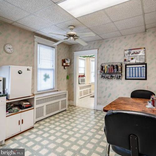 2412 Blueball Ave, Boothwyn, PA 19061-3653