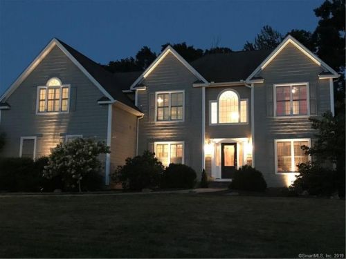25 Block Farm Rd, Upper Stepney, CT 06468-1906