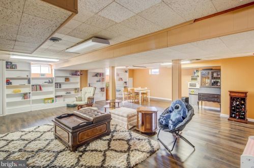 631 Edge Park Dr, Tavistock NJ  exterior