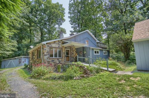 955 Wertzville Rd, West Enola, PA 17025-1837