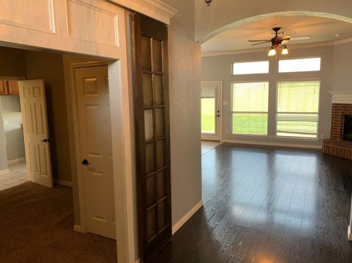 2628 Castle Pines Dr, Burleson, TX 76028-8802