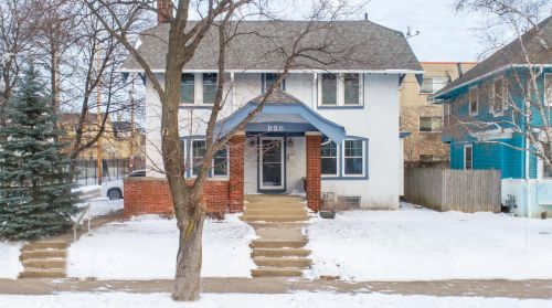 828 32, Milwaukee WI 53215-1549 exterior