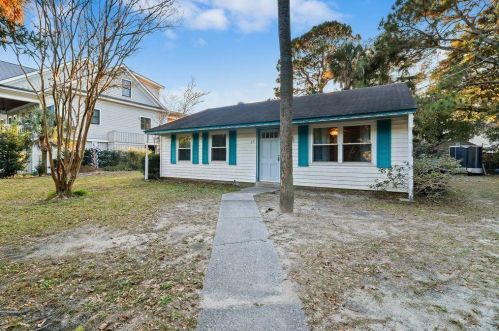 25 21st Ave, Isle Of Palms, SC 29451-2384
