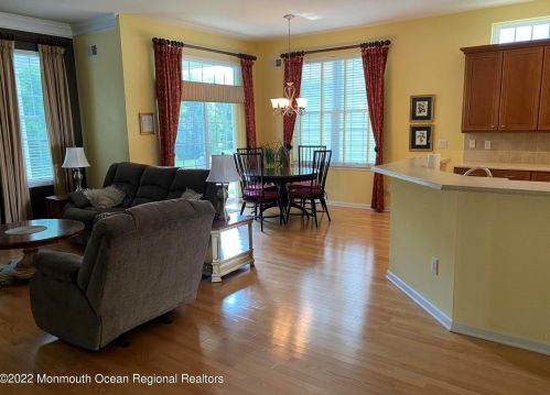 10 Quincy Ct, East Freehold NJ  07728-9251 exterior