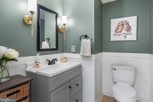 176 Sunset View Dr, Glen Mills PA  19342-1274 exterior