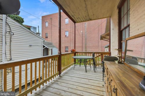 216 Carlisle St, Hanover PA 17331-2448 exterior