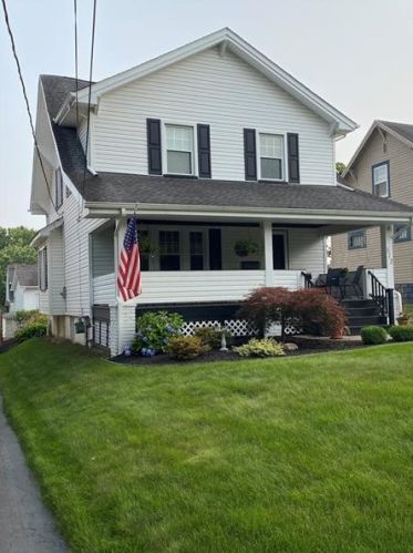 512 Garfield Ave, New Castle, PA 16105-2413