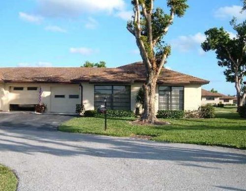 4675 Robinwood Cir, Boynton Beach, FL 33436-0831