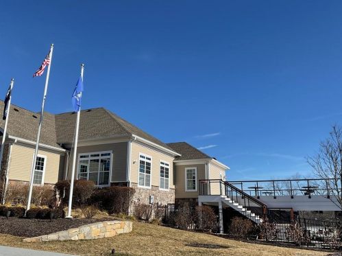 713 Center Meadow Ln, Danbury CT  06810 exterior
