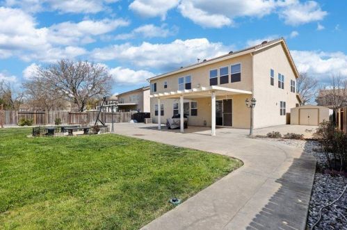 11154 Graeton Cir, Mather CA  95655-3048 exterior