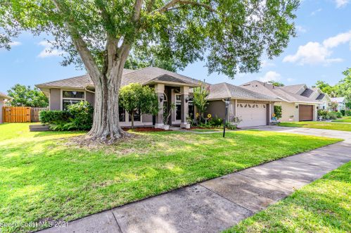3892 Tanglewood Cir, Titusville, FL 32780-3525