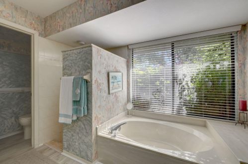 817 Streamlet Ave, Fort Pierce FL 34983-4659 exterior