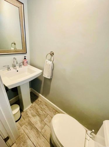 814 Capistrano Pl, San Diego CA 92109-8106 exterior