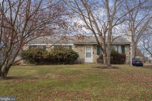 701 Barrington Rd, Collegeville, PA 19426-3408