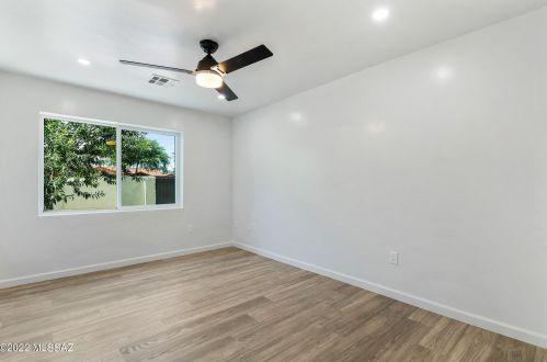 341 Tucson Blvd, Tucson AZ 85713-2065 exterior