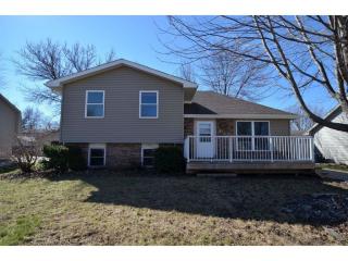 205 9th St, Ankeny, IA 50021-3508