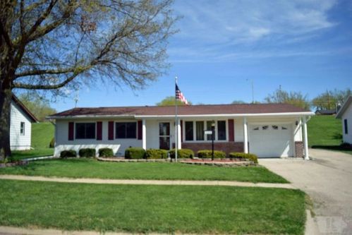 1508 Erie Dr, Harlan, IA 51537-1915