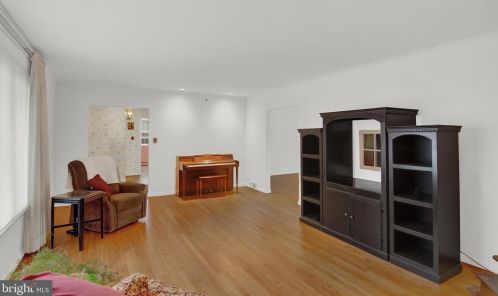 1226 Chestnut St, Hazle Township PA  18201-7502 exterior