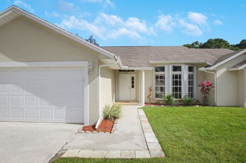 4033 Kamsler St, Fort Pierce, FL 34953-3018