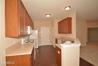 228 Haywood Rd, Greenwood IN  46142-9175 exterior