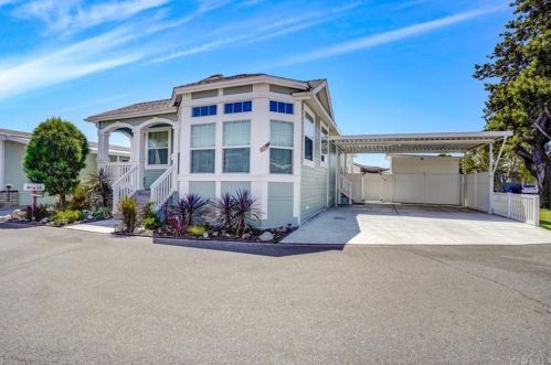 28 Pine Via, Anaheim, CA 92801-1040