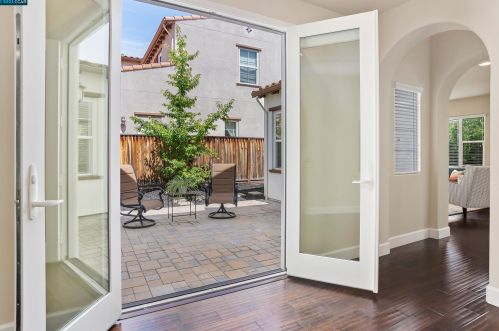 2374 Poppyview Ave, San Ramon, CA 94582-5880