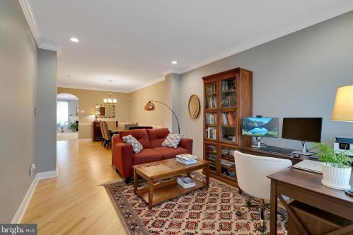 654 Greycliffe Ln, Prospectville PA  19002-1951 exterior