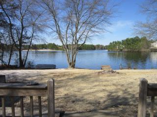 14 Cardinal Dr, Browns Mills NJ  08015-6439 exterior