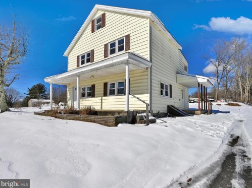 5 Laudemans Ln, Primrose, PA 17901-9011