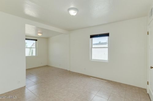 4333 17 Ave, Phoenix AZ 85085-6300 exterior