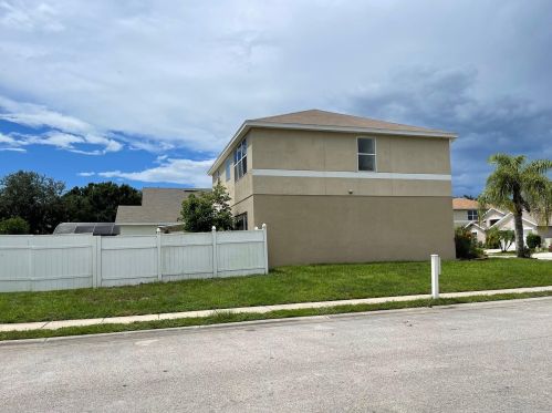 601 Windsor Estates Dr, Davenport, FL 33837-9616