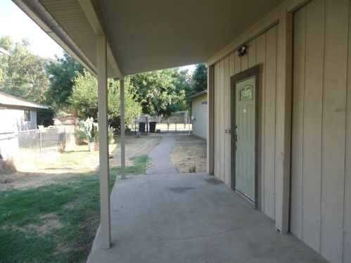 2513 Cook Ave, Modesto, CA 95358-2276