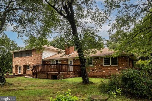 6 Florence Ln, Fredericksburg VA  22405-3605 exterior