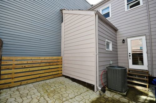 139 42nd St, Pittsburgh PA  15201-3136 exterior