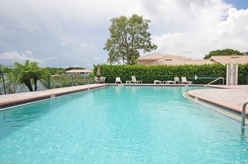 402 Emerald Bay Cir, Naples FL  34110-8680 exterior