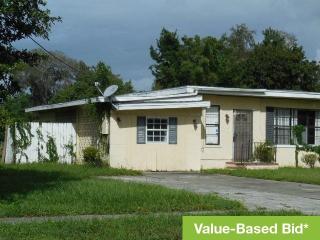 2318 Gresham Dr, Orlando, FL 32807-6408