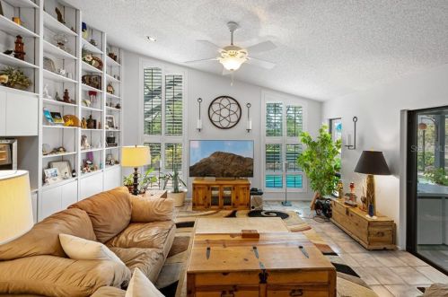 6017 Pier Pl Dr, Lakeland FL 33813-3786 exterior