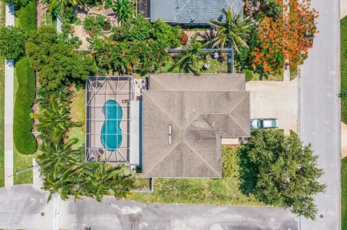 6041 Ridge Lake Cir, Vero Beach, FL 32967-5095