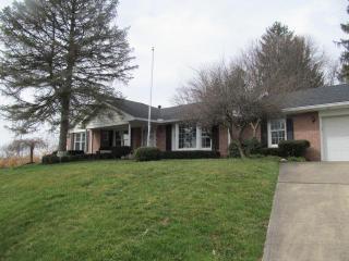 1575 Pleasantview Dr, Lancaster, OH 43130-2016