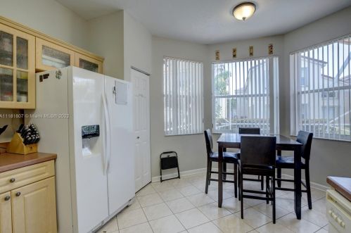 2053 149th Ave, Hollywood FL 33027-4340 exterior