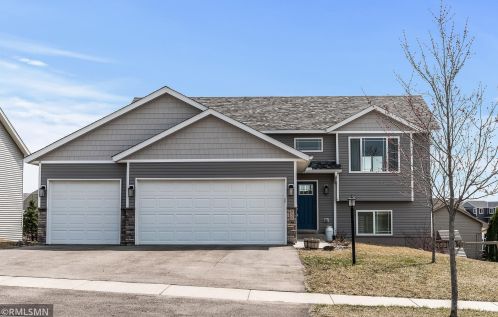 850 Forest Hills Ln, Minnetrista, MN 55388