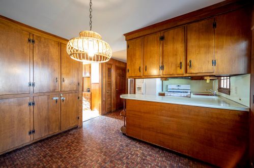 27 Cabot Dr, Nashua NH 03064-1630 exterior