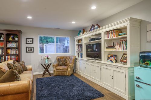 8530 Harwell Dr, San Diego CA  92119-1917 exterior