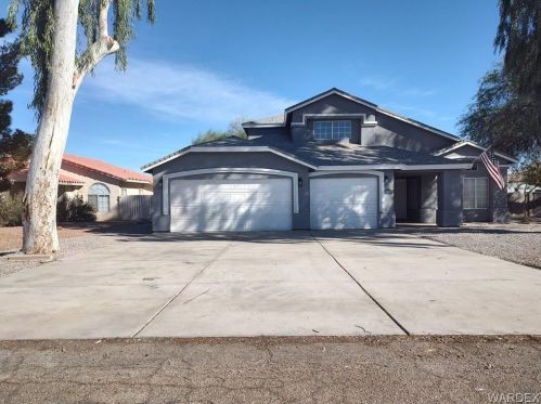 9814 Kingman Dr, Mohave Valley, AZ 86440-9419