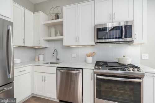 1353 Randolph St, Washington, DC 20011-5527